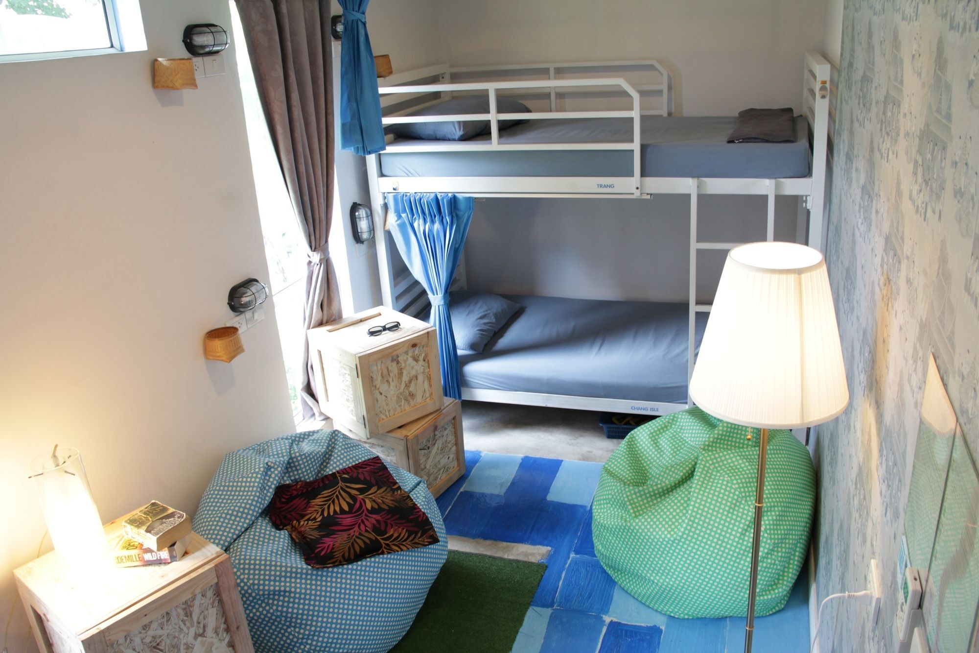 Wh Hostel Bangkok Buitenkant foto