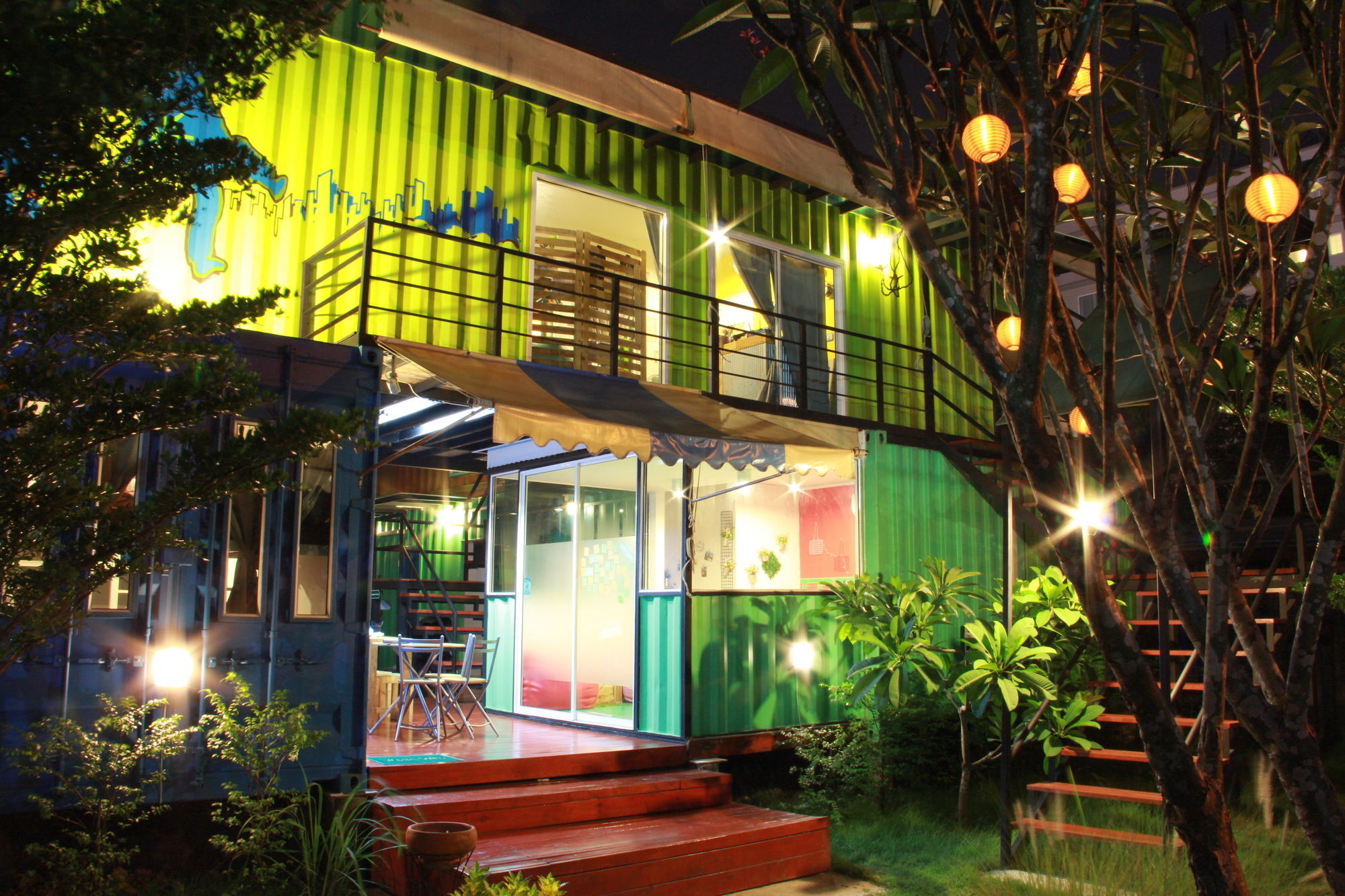 Wh Hostel Bangkok Buitenkant foto