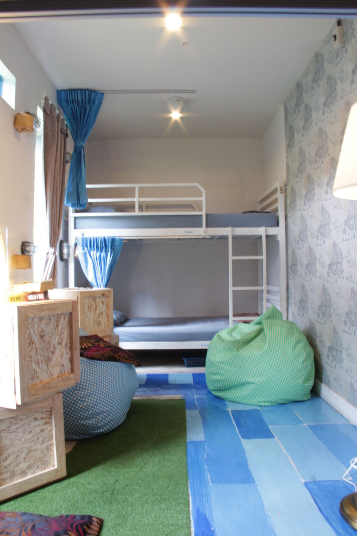 Wh Hostel Bangkok Buitenkant foto